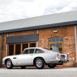 All’asta l’Aston Martin DB5 di 007