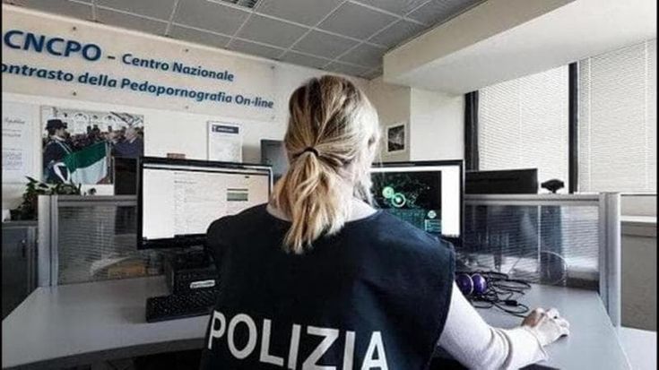 Telefono Azzurro: nel 2025 foto e video pedopornografici fatti con IA aumentati del 26mila per cento