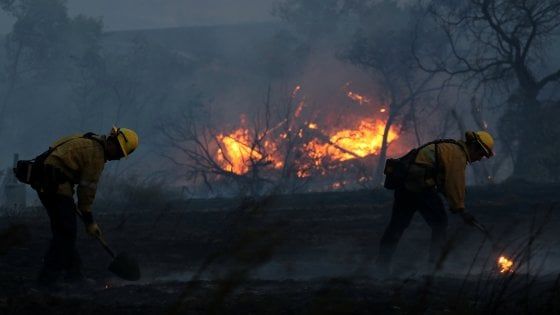 Quel fuoco sul "Chianti-shire" californiano rivela la vulnerabilità anche della ricchezza