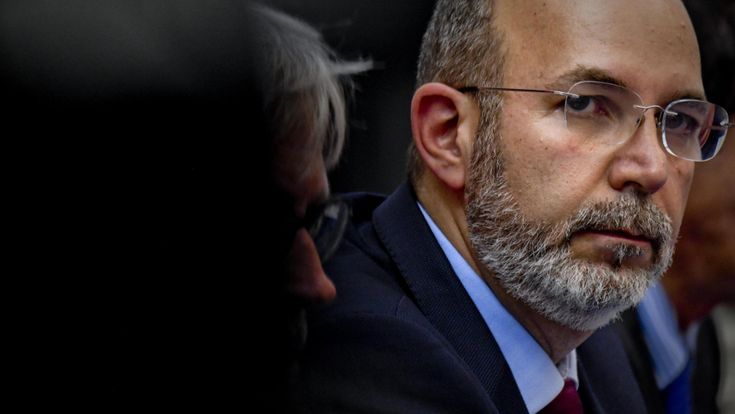 Taglio ai fondi dell'editoria e libertà di stampa: quel messaggio del governo che inquieta 