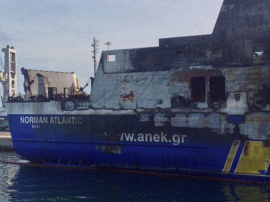 Norman Atlantic, aperti i portelloni, spenti tutti gli incendi