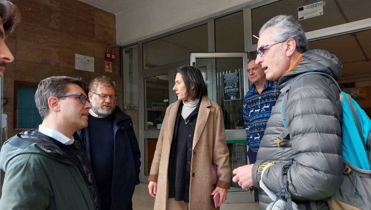 Firenze, Nardella al liceo Da Vinci per portare la solidarietà alla preside. La difesa di studenti e colleghi