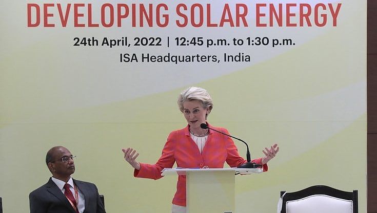 La Ue punta sull’energia solare: “Basta dipendenza dalla Russia”