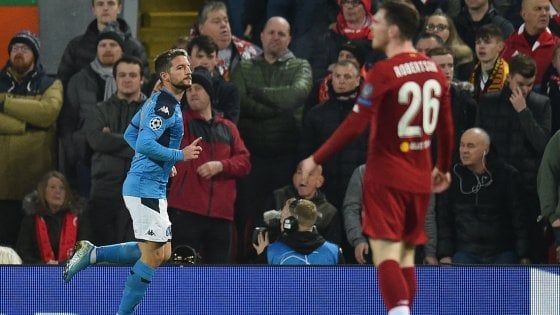 Liverpool-Napoli 1-1, Lovren risponde a Mertens, ma per gli azzurri è un punto d'oro