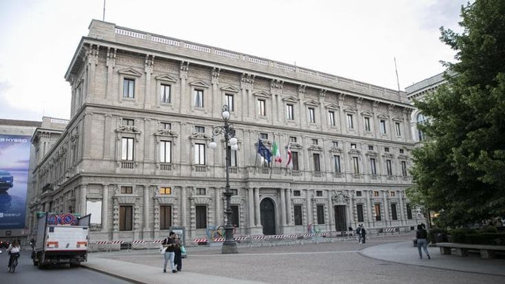 Spin doctor e tour d’ascolto nel prepartita dei candidati. E a sinistra stop alle fughe in avanti