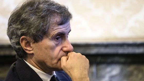 Chiesta condanna a cinque anni per Alemanno per terra di mezzo