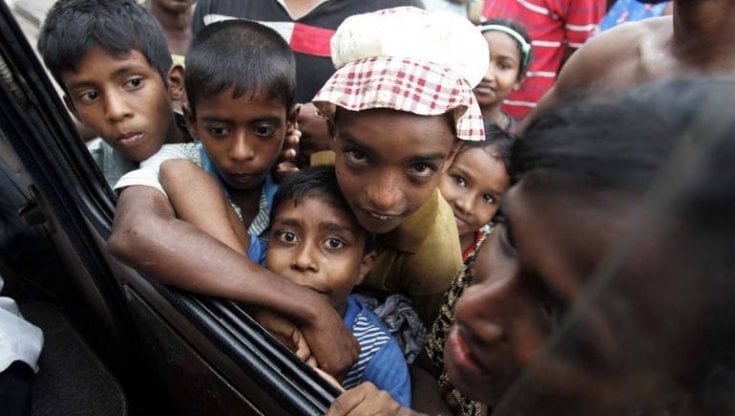Sri Lanka, migliaia di famiglie non riescono a garantire tre pasti al giorno ai propri figli per l’aumento dei prezzi degli alimenti di base