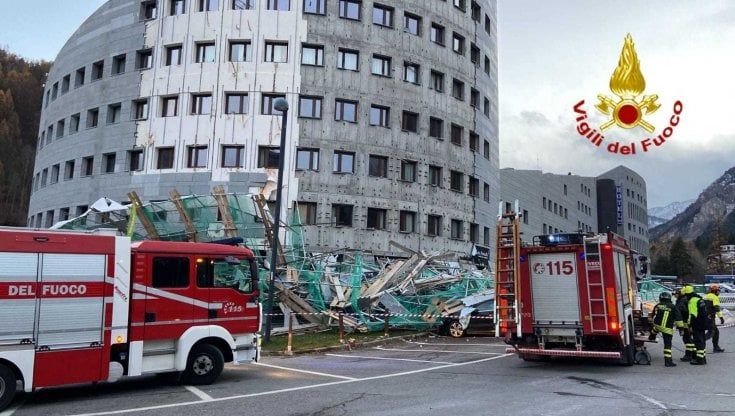 Bardonecchia, crolla un ponteggio: quattro operai feriti, nessuno in pericolo di vita