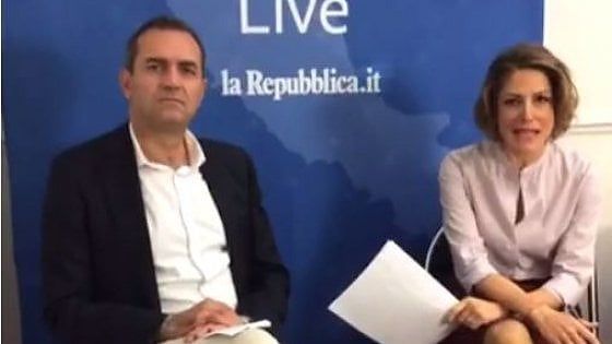 De Magistris live dalla redazione di Repubblica avverte il governatore: "Un errore la guerra con Capodichino"