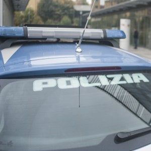 Latina, infastidiscono ragazze davanti al bar: scatta la rissa. Due feriti e due arresti