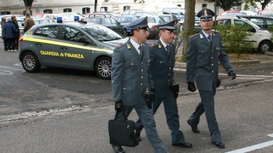 Scoperti 75 falsi invalidi nel Casertano, 4 arresti