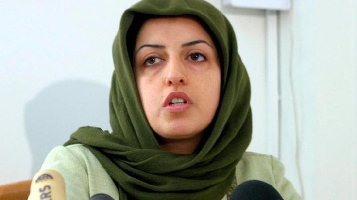 Iran, 7 anni di carcere alla Nobel Mohammadi. Purghe contro i riformisti