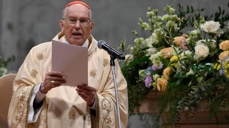 Giovanni Battista Re, chi è il cardinale che celebrerà i funerali del Papa