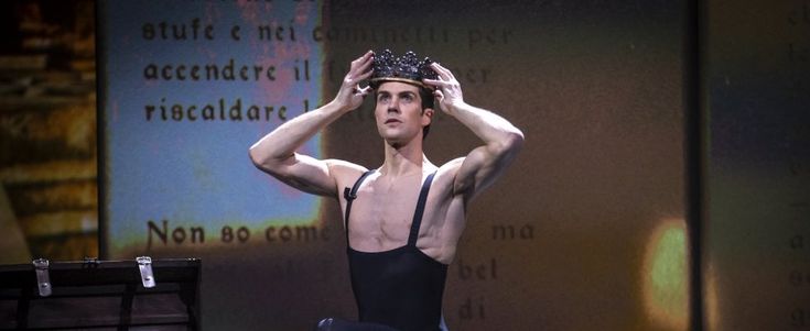 'Danza con me', alla corte del re Bolle: Virginia Raffaele, Alberto Angela, Marracash