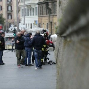 Roma, borsa sospetta: falso allarme bomba vicino alle mura vaticane