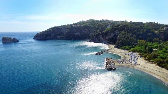 Palinuro, sindaco chiude le spiagge per il weekend di Pasqua