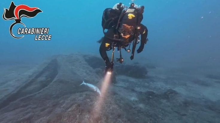 Salento, pesca una cernia con autorespiratore e fucile subacqueo: pagherà una multa di mille euro