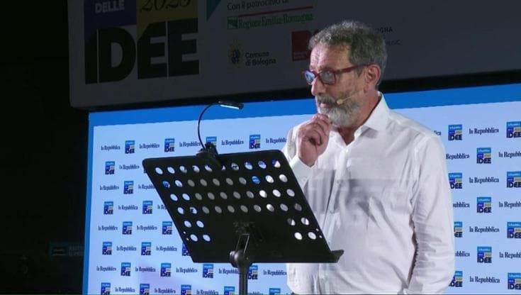 La Repubblica delle Idee 2025, "Storia di una piazza" con Michele Serra