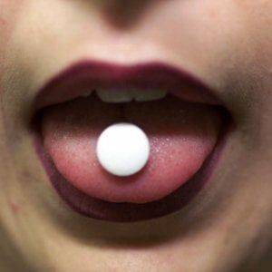 "Questa cura è un ecstasy", droghe psichedeliche per trattare cefalea, depressione e dipendenze