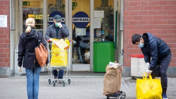 Coronavirus, dai supermercati alle officine: ecco cosa resta aperto a Milano