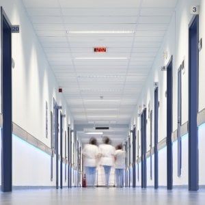 Catania, scoperta una falsa dottoressa