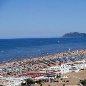 Rimini, muore in mare una turista: era il suo primo giorno di vacanza