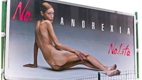"L'anoressia è una malattia, non una scelta. Ma per queste ragazze una foto con il sondino è una vittoria" 