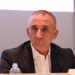 Mazzoncini ai pendolari dell'Alta velocità: "Sugli abbonamenti i prezzi sono già bassi" 