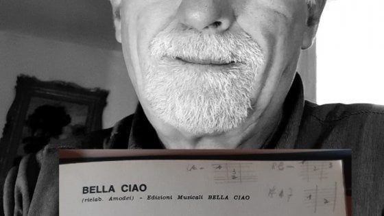 25 aprile, una folla di selfie per la piazza virtuale della Liberazione