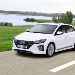Nuova Hyundai Ioniq, sue le 5 stelle Euro NCAP