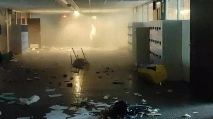 “Sono entrati per spaccare tutto, ora bocceranno mezza scuola”. Belluzzi devastato, indaga la Digos