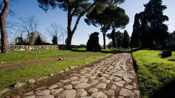 Potenza, a Melfi la mostra "L'Appia ritrovata.In cammino da Roma a Brindisi"