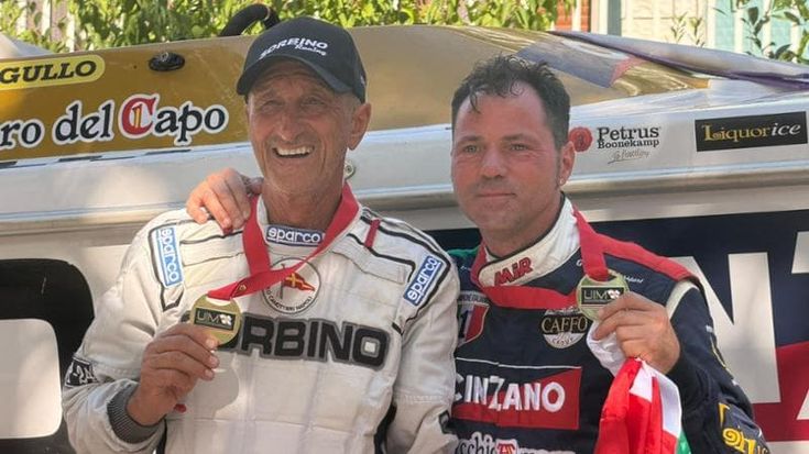 Diego Testa porta a Napoli il titolo mondiale di motonautica