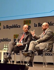 Immigrazione, Letta mobilita i militari"Mediterraneo non sia pi&ugrave; mare di morte"
