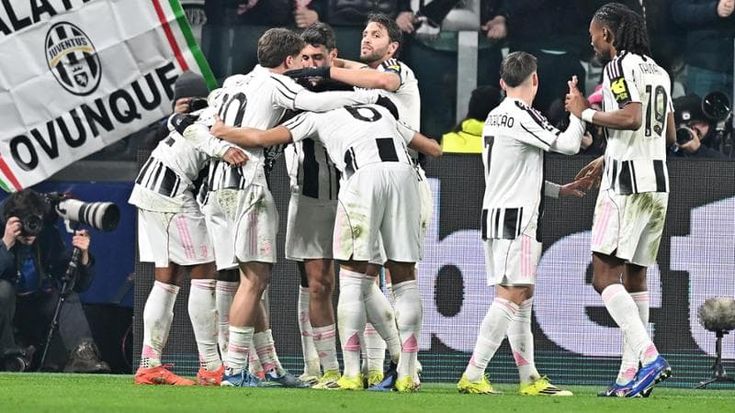 Juventus, scacco a Mourinho: 2-0 al Benfica, gol di Thuram e McKennie