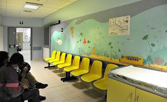 Derubata mentre &egrave; in sala operatoria<br />Sant'Anna, medico blocca il ladro