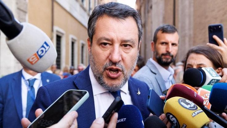 Lega, i ritocchi dei governatori allo statuto. Salvini li ignora: “Nessuna proposta”