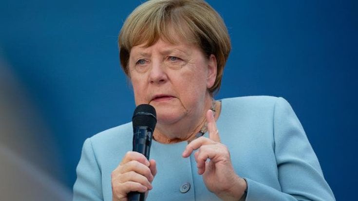 Il dolore di Merkel per l’onda nera tedesca: “Mi sanguina il cuore”