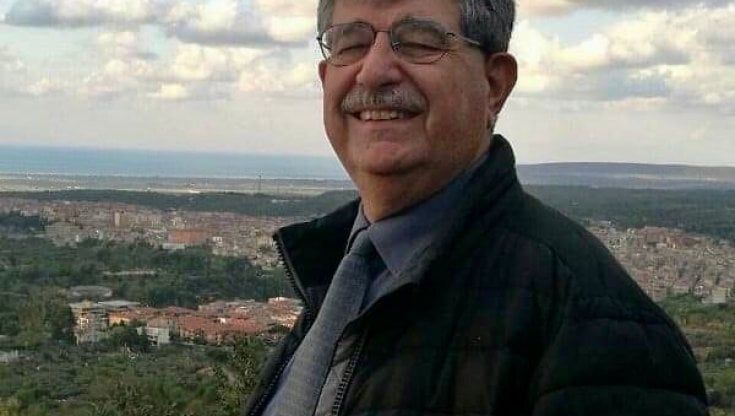 Foggia, muore di Covid il sindaco-medico di San Nicandro Garganico: contagiato durante visita a paziente