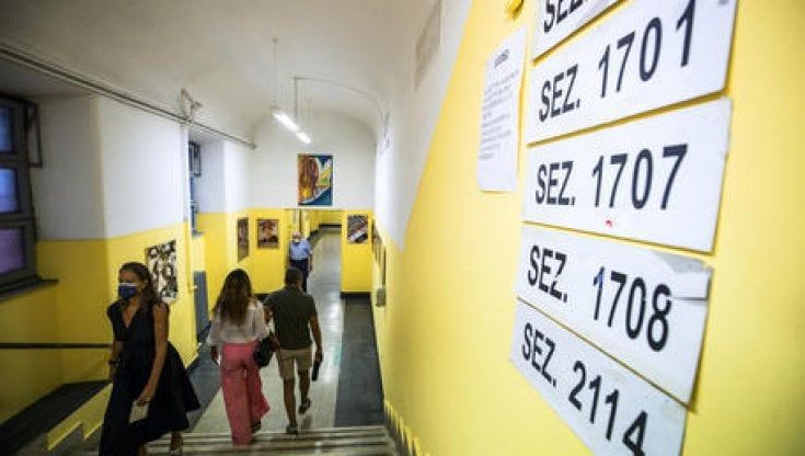Positivo al Covid? Si può votare stando a casa. Ma oggi è l'ultimo giorno per la richiesta