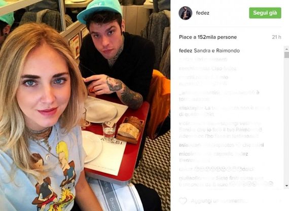 Fedez-Ferragni come Sandra e Raimondo: il paragone affonda la coppia 