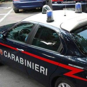 Milano, stavano lanciando sassi da un cavalcavia: due minorenni fermati dai carabinieri