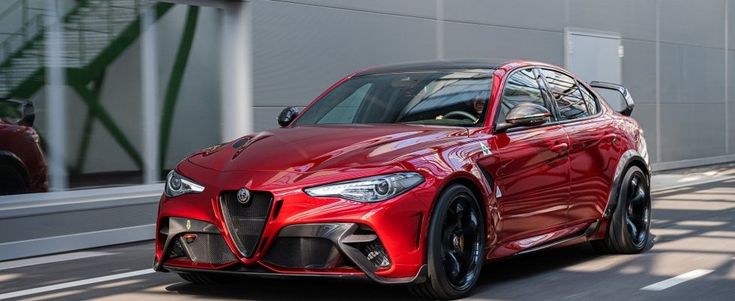 Alfa Romeo Giulia GTAm, a volte ritornano