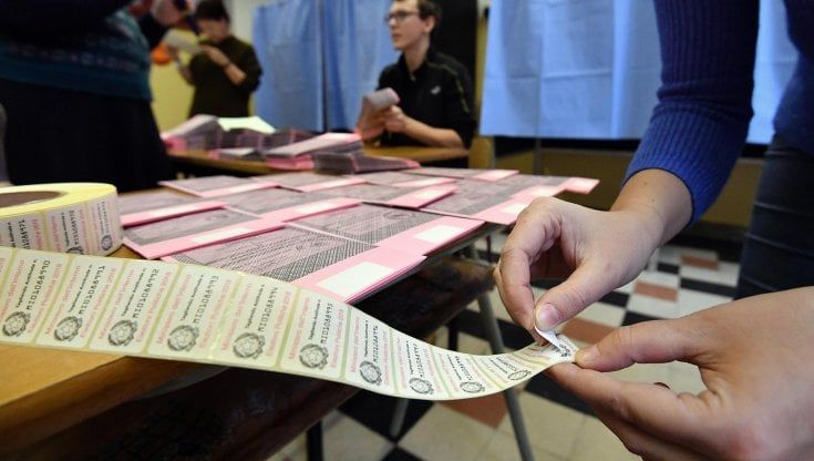 Domenica al voto 72 comuni piemontesi: un test in vista delle regionali 2024
