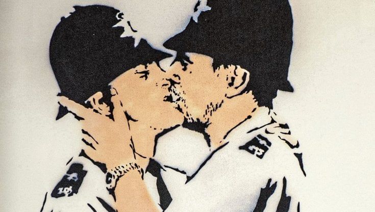 "The world of Banksy" sbarca a Roma: in mostra alla stazione Tiburtina il pop universale del misterioso artista inglese