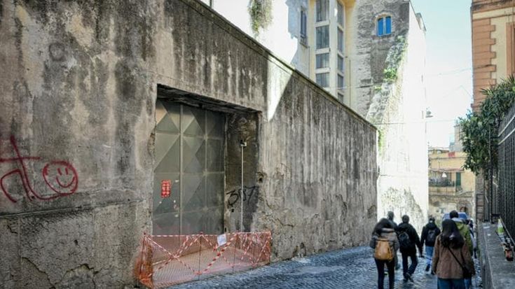 La Santissima dopo i sequestri all'ex ospedale militare: "Non siamo una discoteca"