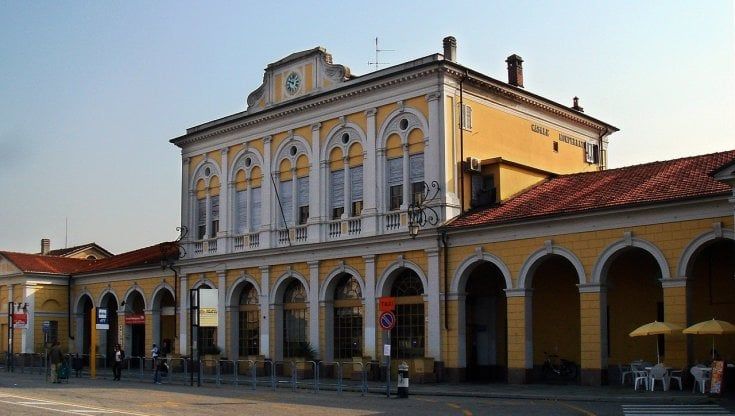 Ucciso di botte a Casale Monferrato, sospetti su un gruppo di giovanissimi: un fermato