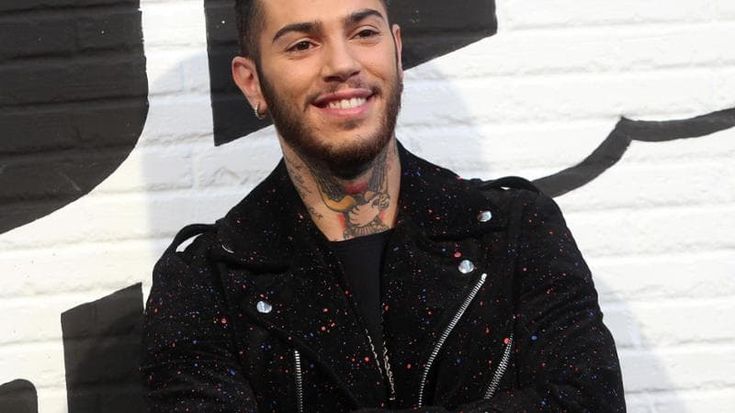 Emis Killa e gli altri, quel sessismo in rima tra palco e realtà