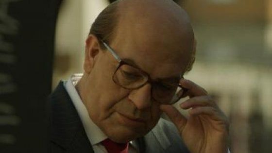 Pierfrancesco Favino è Bettino Craxi, l'impressionante somiglianza sul set di 'Hammamet'