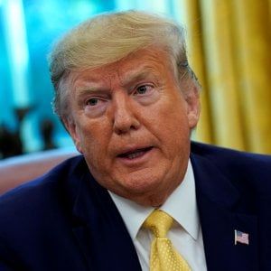 Commercio, Trump verso rinvio di sei mesi per i dazi sulle auto europee